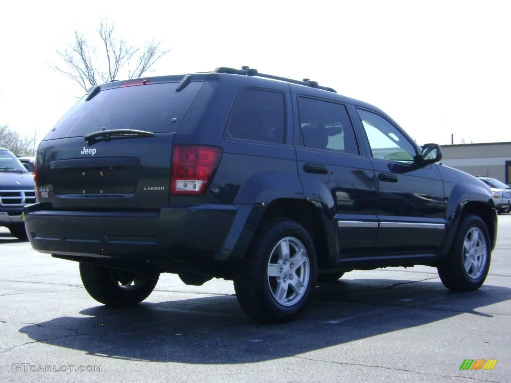 2005 Grand Cherokee Laredo 4x4 - Deep Beryl Green Pearl / Khaki photo #7
