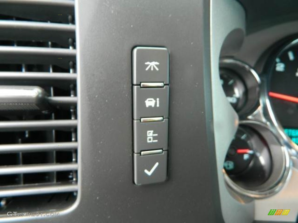 2012 Chevrolet Silverado 1500 LT Extended Cab Controls Photo #81374343