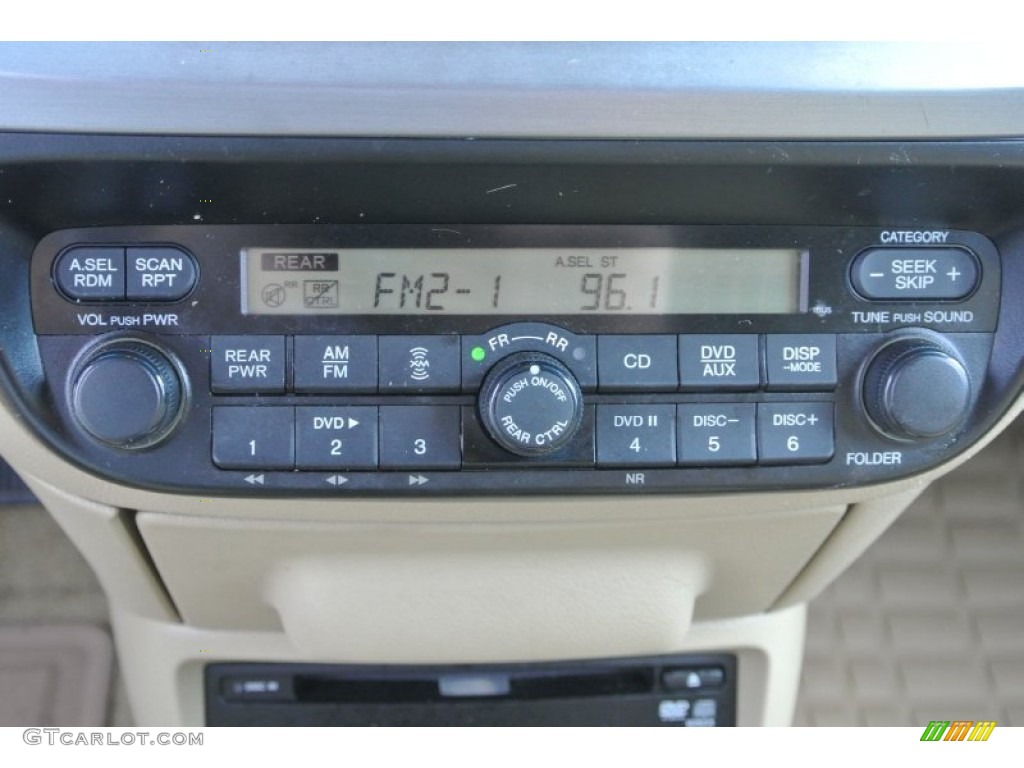 2010 Honda Odyssey EX-L Controls Photo #81375051