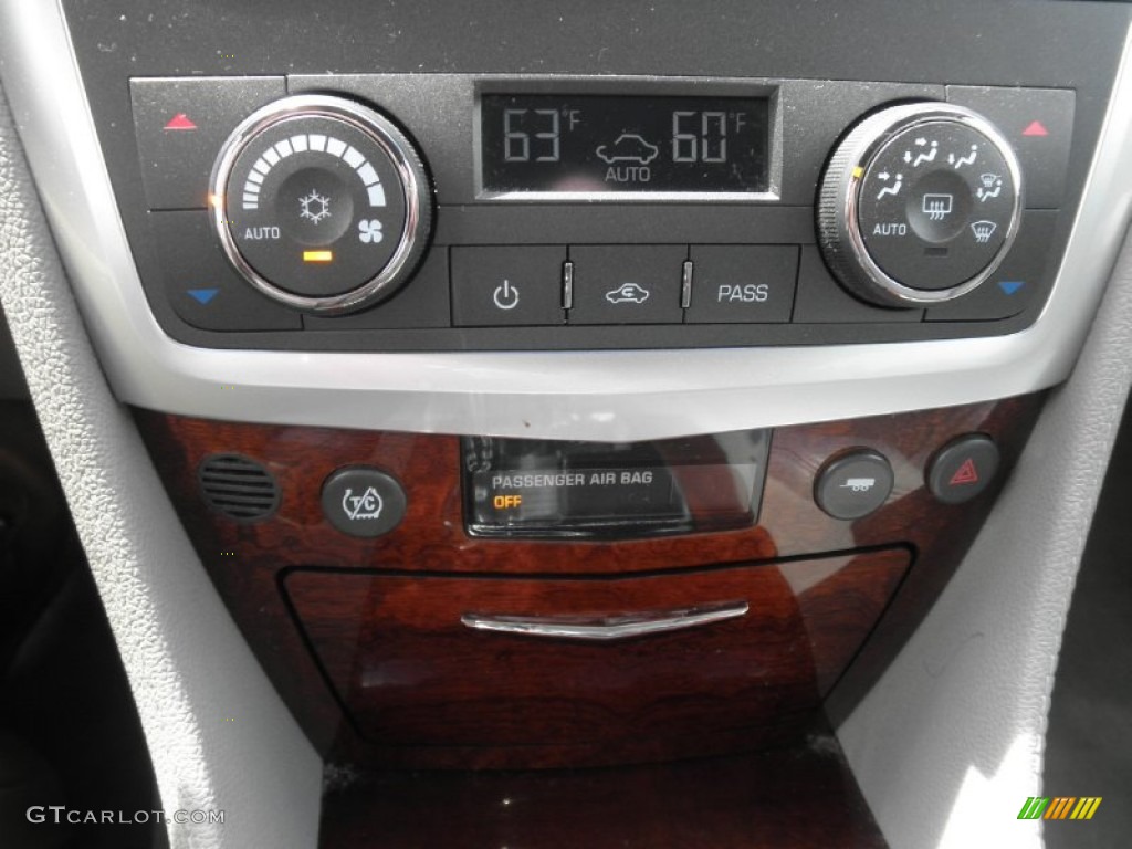 2007 Cadillac SRX V6 Controls Photo #81376065