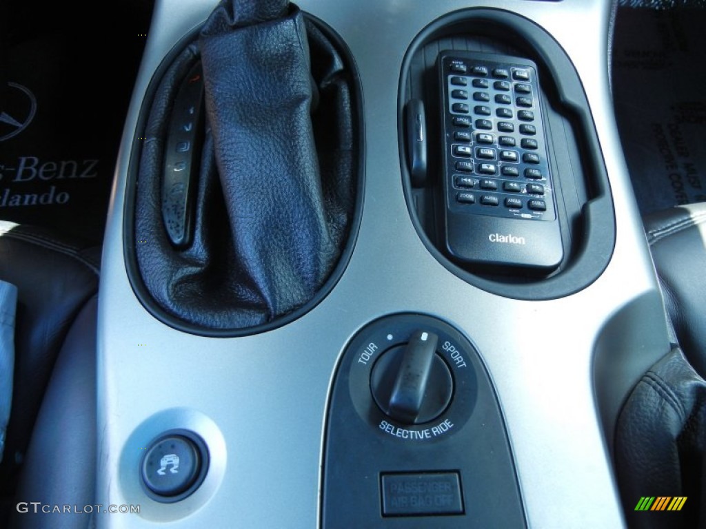 2005 Chevrolet Corvette Coupe Controls Photo #81377259