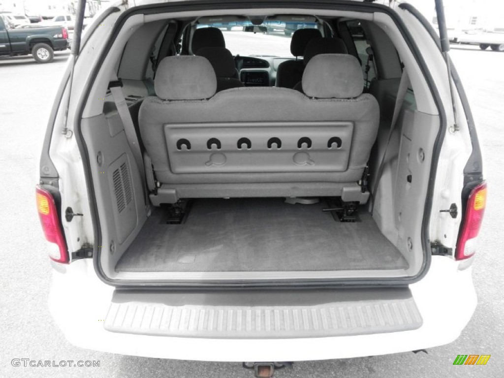 2003 Windstar SE - Vibrant White / Medium Graphite photo #21