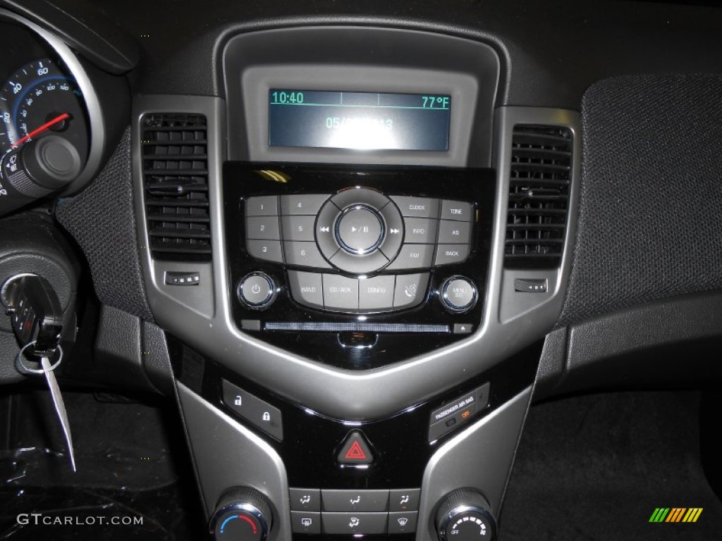 2013 Cruze LT - Blue Topaz Metallic / Jet Black photo #12