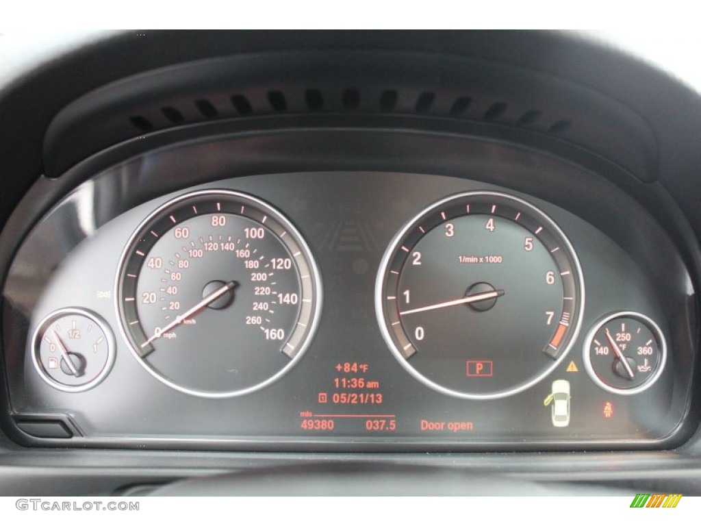 2011 BMW 5 Series 528i Sedan Gauges Photo #81378993