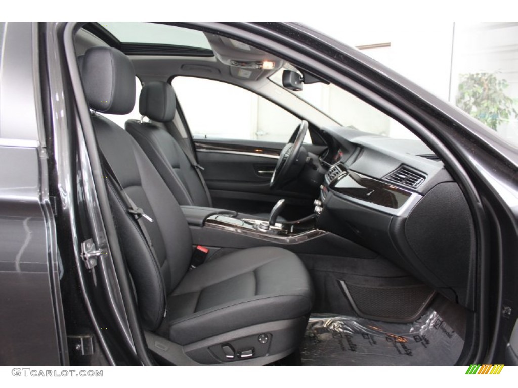 Black Interior 2011 BMW 5 Series 528i Sedan Photo #81379107