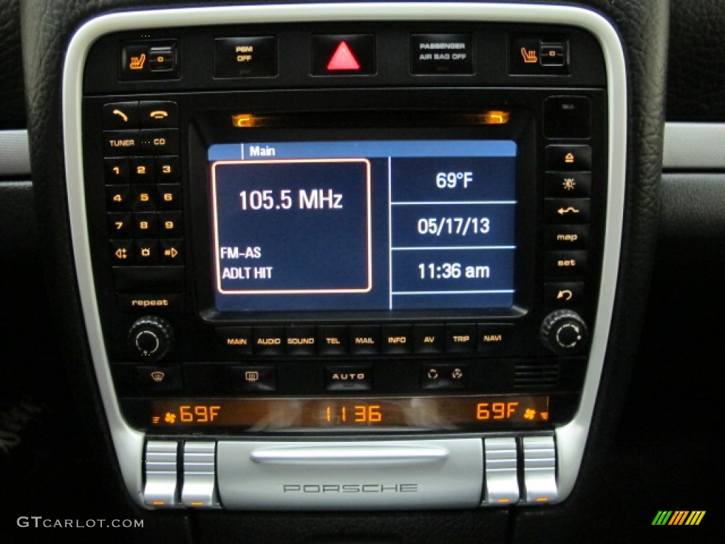2006 Porsche Cayenne S Controls Photo #81379241