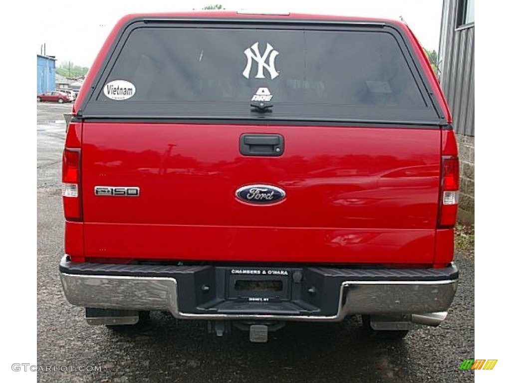 2006 F150 XLT SuperCab 4x4 - Bright Red / Medium/Dark Flint photo #8