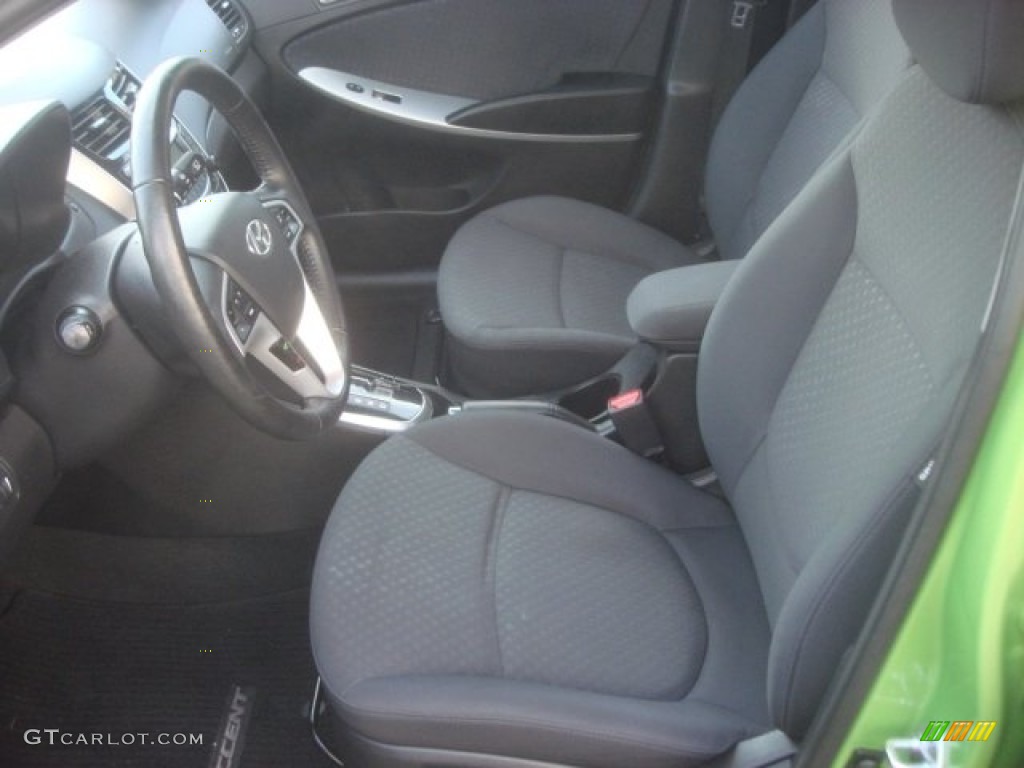 2012 Accent SE 5 Door - Electrolyte Green / Gray photo #13