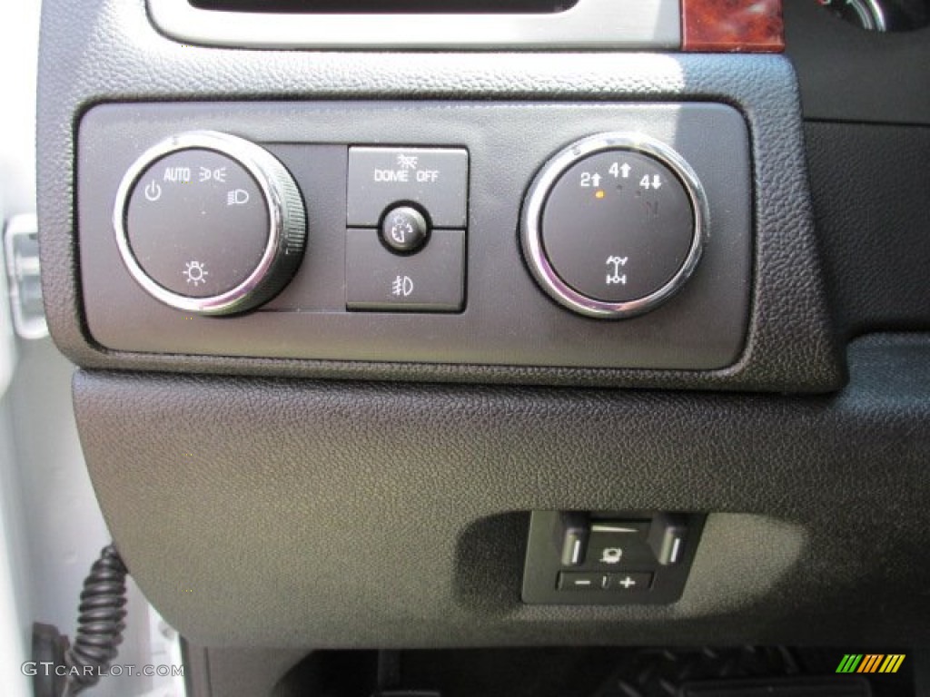 2011 Chevrolet Silverado 2500HD LTZ Extended Cab 4x4 Controls Photo #81381110