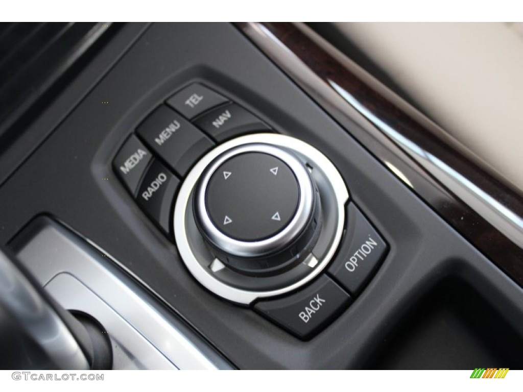 2013 BMW X5 xDrive 35i Premium Controls Photo #81381283
