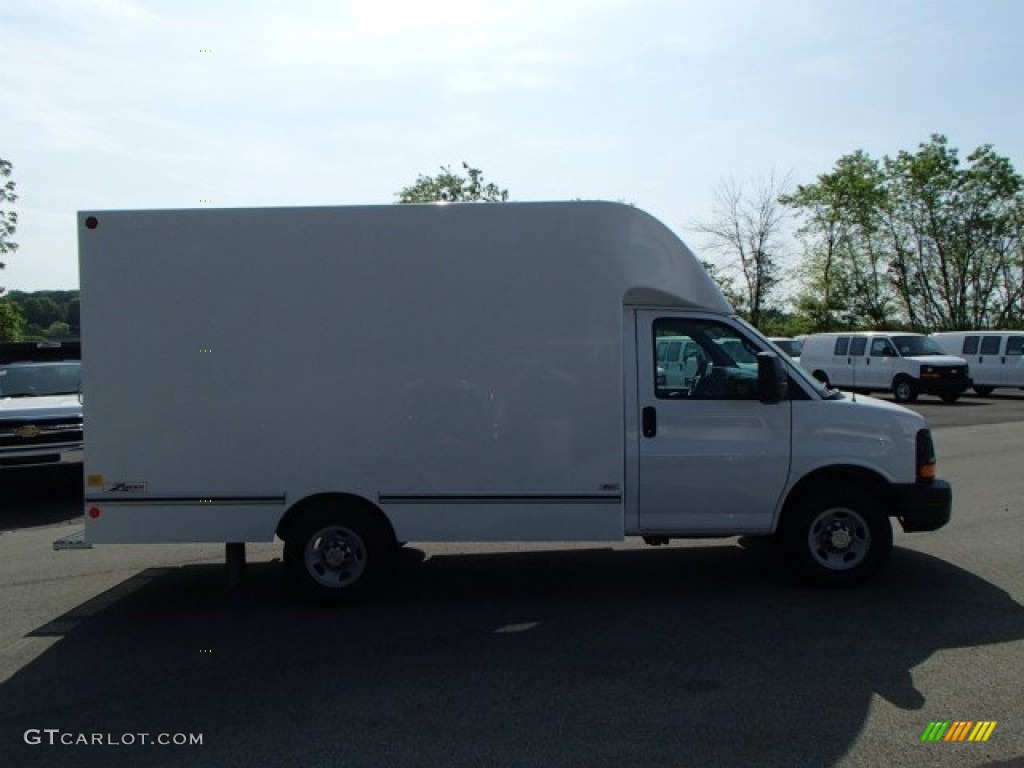 2013 Express Cutaway 3500 Moving Van - Summit White / Medium Pewter photo #5