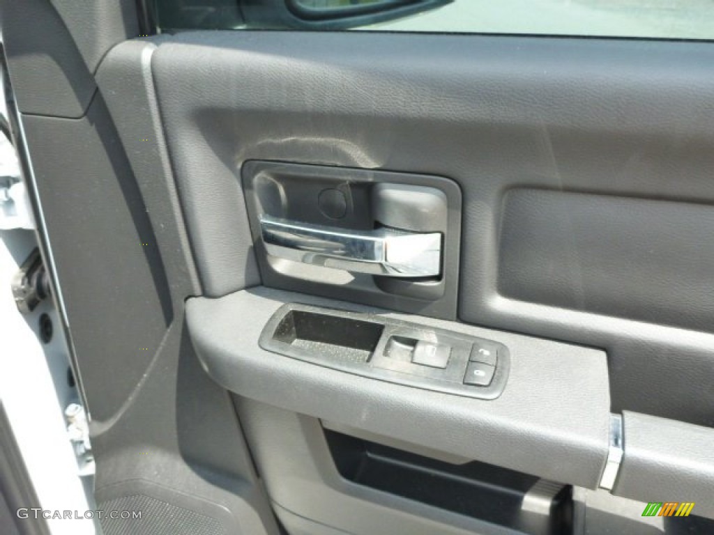 2011 Ram 1500 Sport Crew Cab 4x4 - Bright White / Dark Slate Gray photo #4