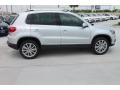 Reflex Silver Metallic - Tiguan SE Photo No. 10