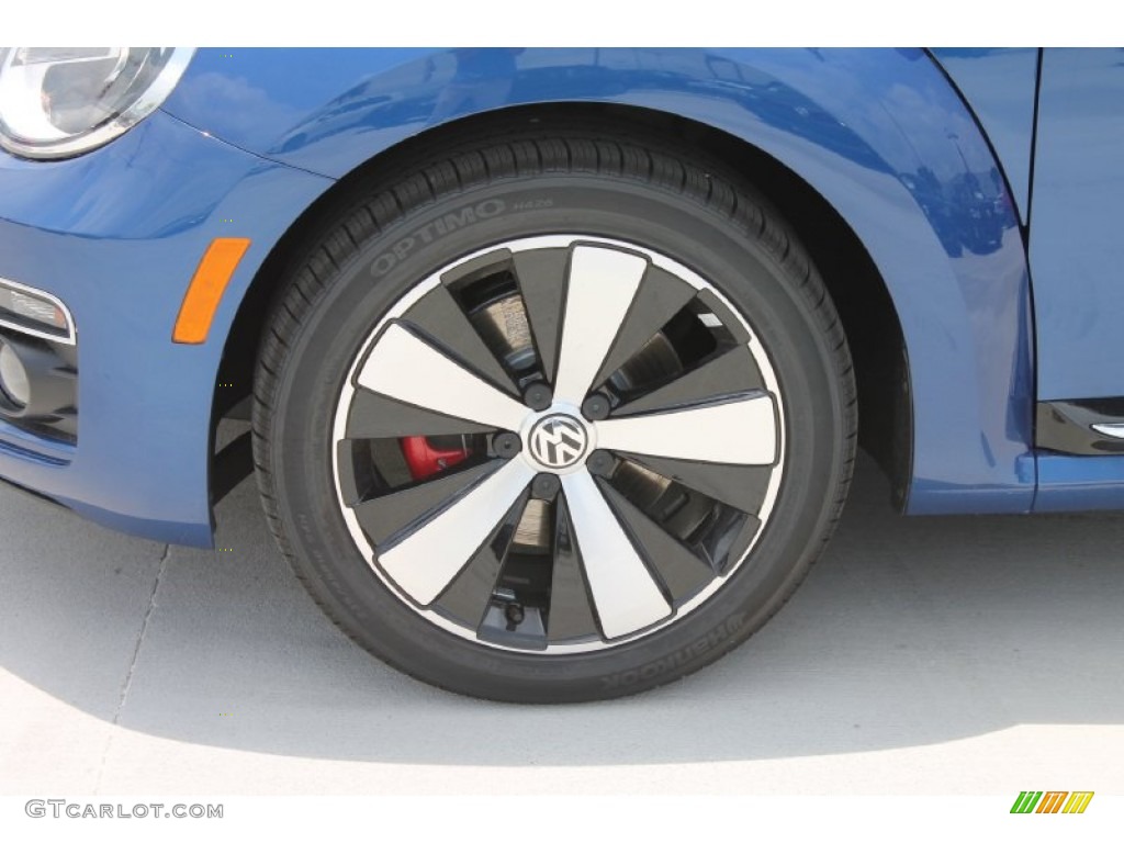 2013 Volkswagen Beetle Turbo Convertible Wheel Photo #81383300