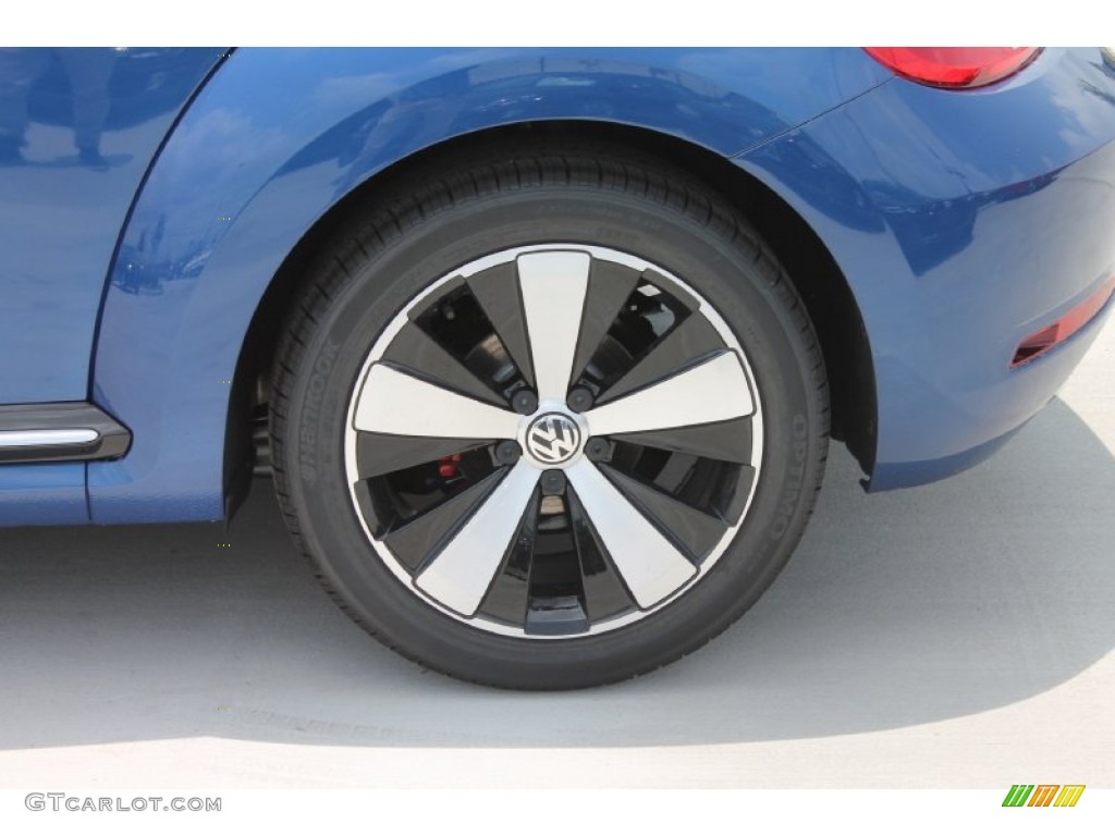2013 Volkswagen Beetle Turbo Convertible Wheel Photo #81383341