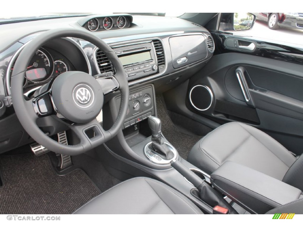 Titan Black Interior 2013 Volkswagen Beetle Turbo Convertible Photo #81383565