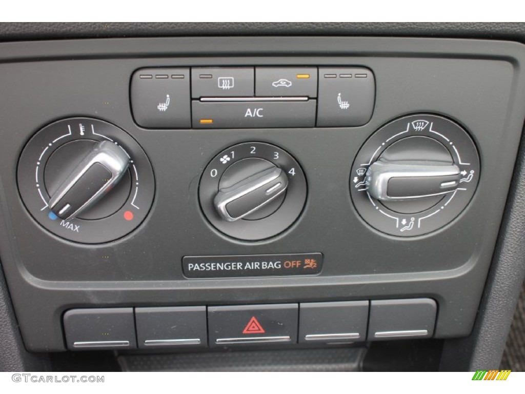 2013 Volkswagen Beetle Turbo Convertible Controls Photo #81383748
