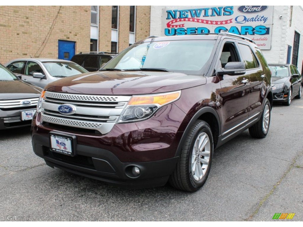 2011 Explorer XLT 4WD - Bordeaux Reserve Red Metallic / Charcoal Black photo #1