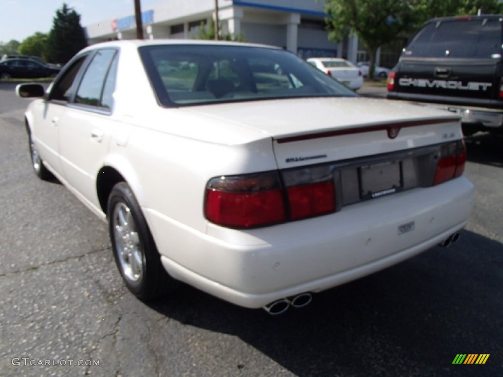2003 Seville SLS - White Diamond / Neutral Shale photo #7