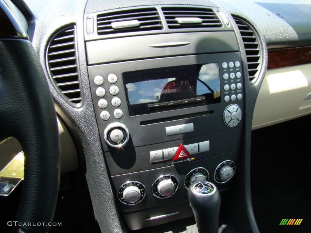 2007 Mercedes-Benz SLK 280 Roadster Controls Photo #81387352