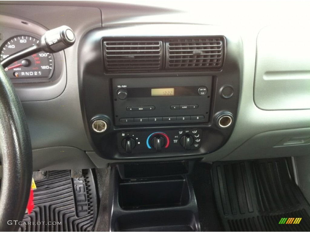 2008 Ford Ranger XL Regular Cab Controls Photos