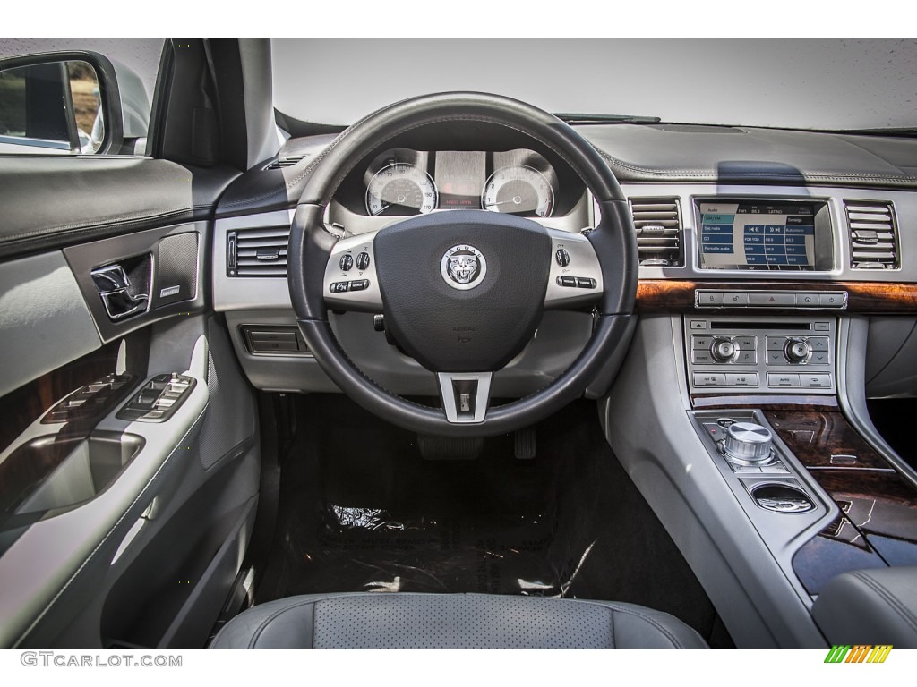 2009 Jaguar XF Luxury Dove/Charcoal Dashboard Photo #81388142