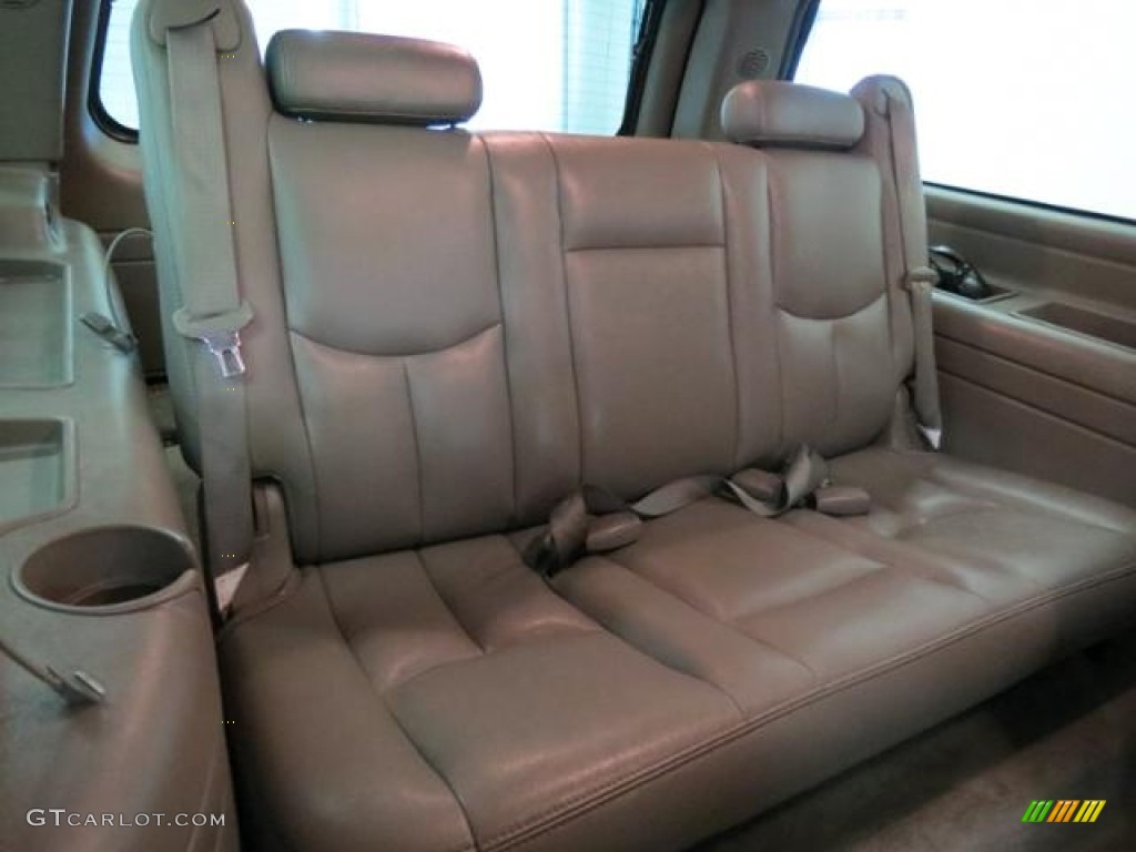 2004 Chevrolet Suburban 1500 LT 4x4 Rear Seat Photo #81388446