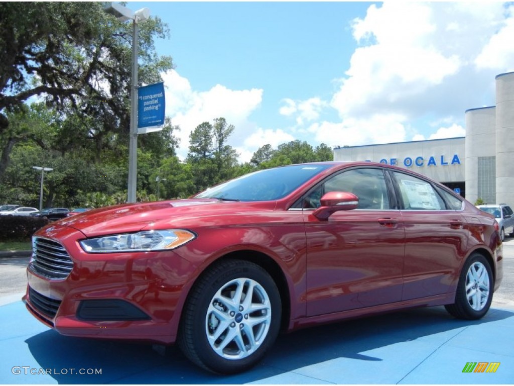 2013 Fusion SE - Ruby Red Metallic / Dune photo #1