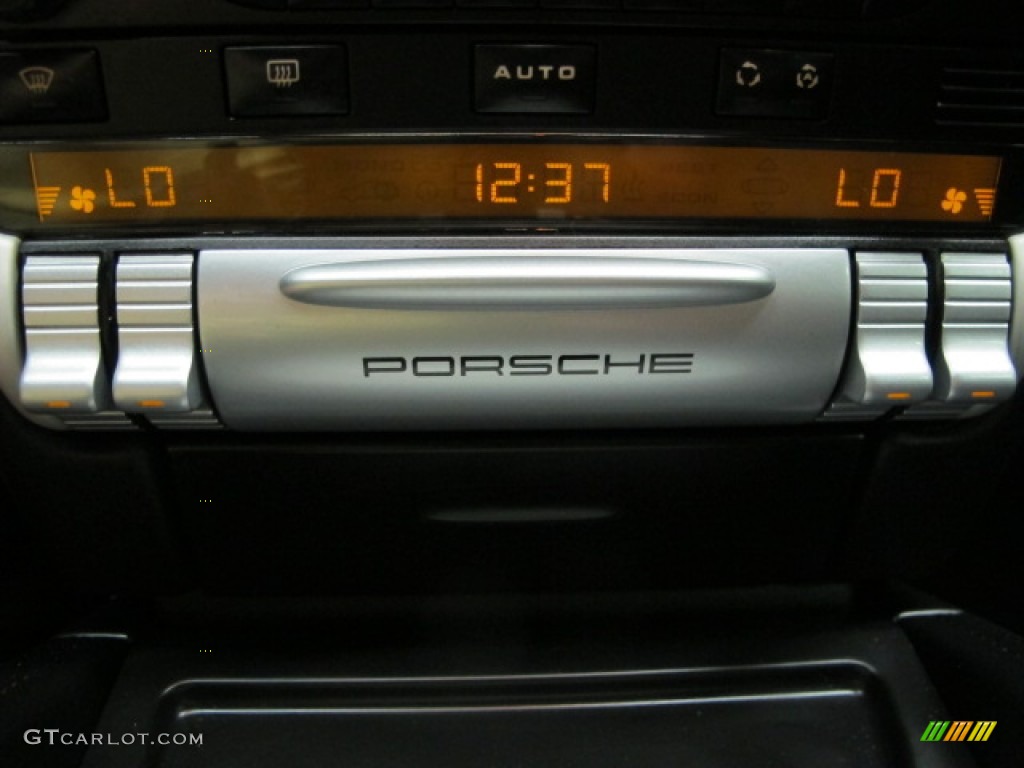 2008 Porsche Cayenne Turbo Controls Photo #81389349