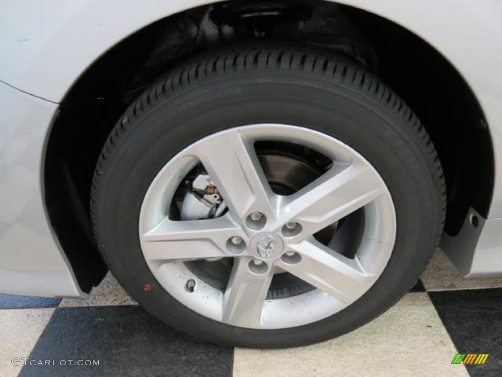 2013 Toyota Camry SE Wheel Photo #81391074