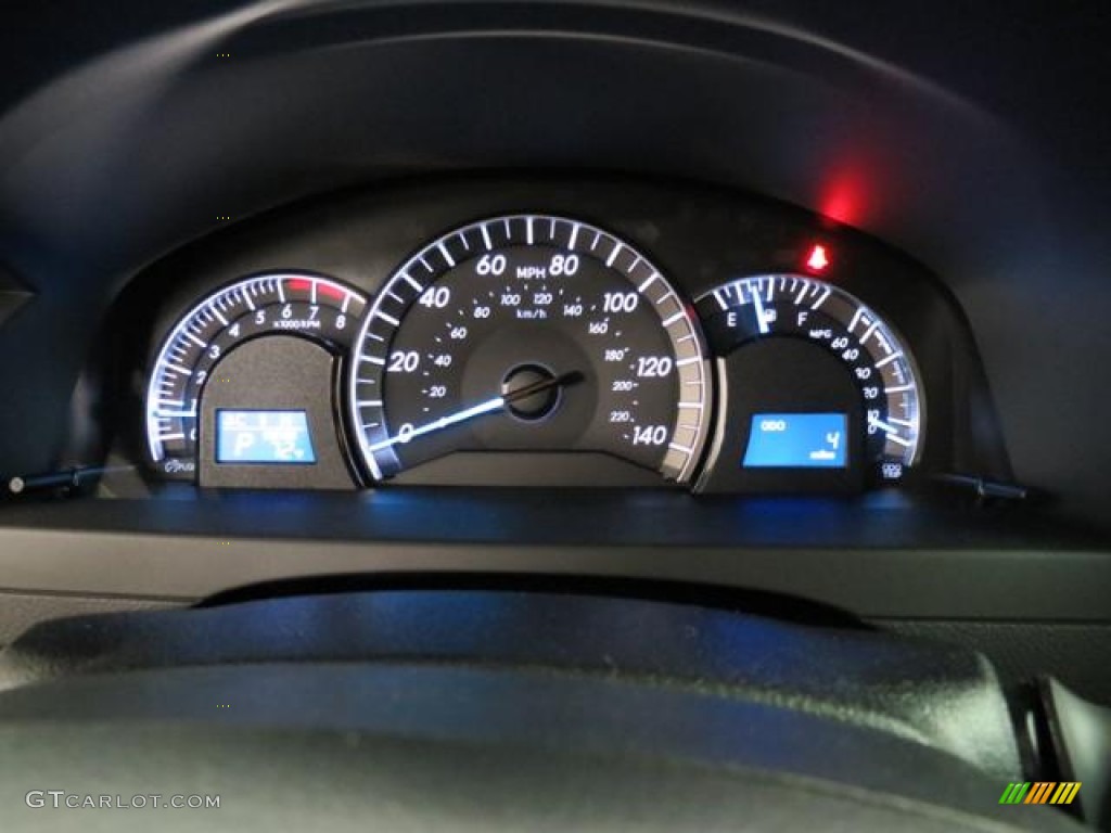 2013 Toyota Camry SE Gauges Photo #81391189
