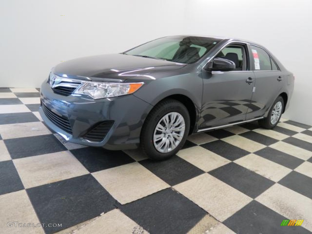 Magnetic Gray Metallic 2013 Toyota Camry LE Exterior Photo #81391419