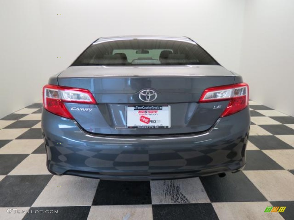 2013 Camry LE - Magnetic Gray Metallic / Ash photo #15