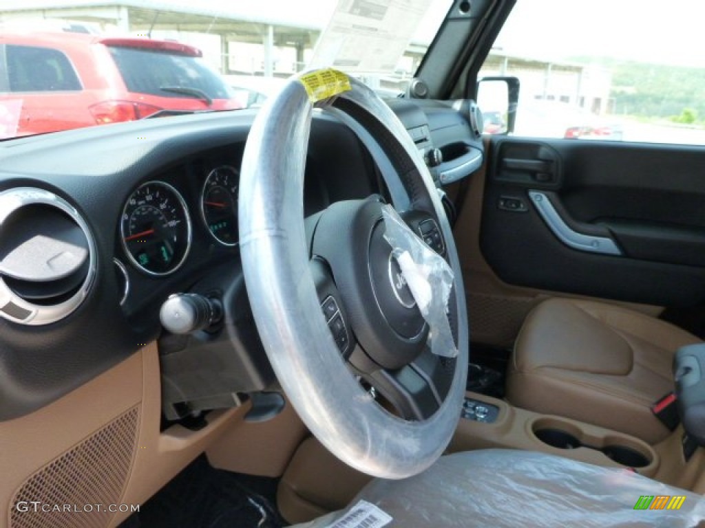 2013 Wrangler Unlimited Sahara 4x4 - Rugged Brown Pearl / Black/Dark Saddle photo #17