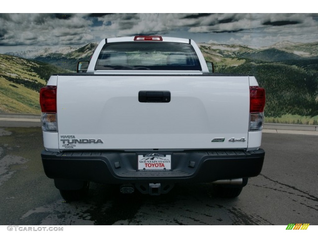 2013 Tundra Double Cab 4x4 - Super White / Graphite photo #4