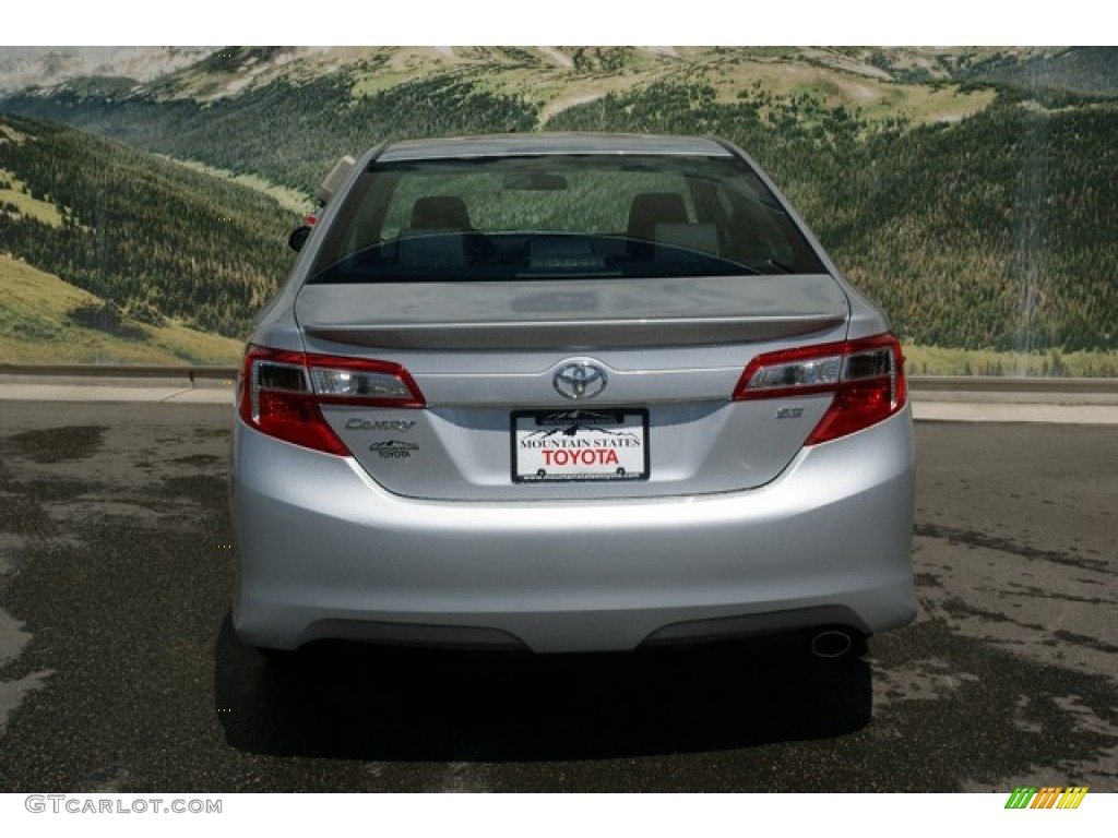 2013 Camry SE - Classic Silver Metallic / Black/Ash photo #4