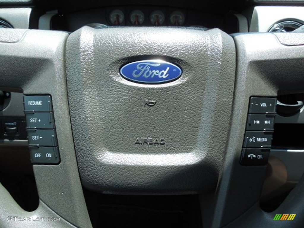 2010 F150 XLT SuperCab - Tuxedo Black / Medium Stone photo #21