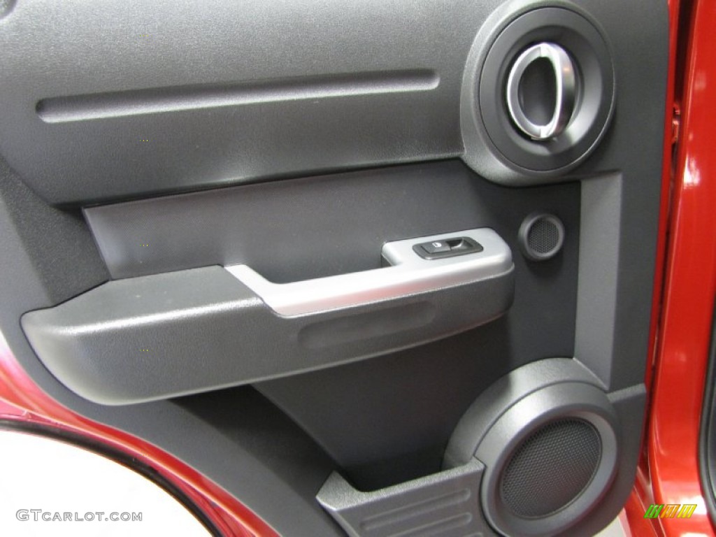 2011 Dodge Nitro Detonator 4x4 Dark Slate Gray/Red Door Panel Photo #81398017