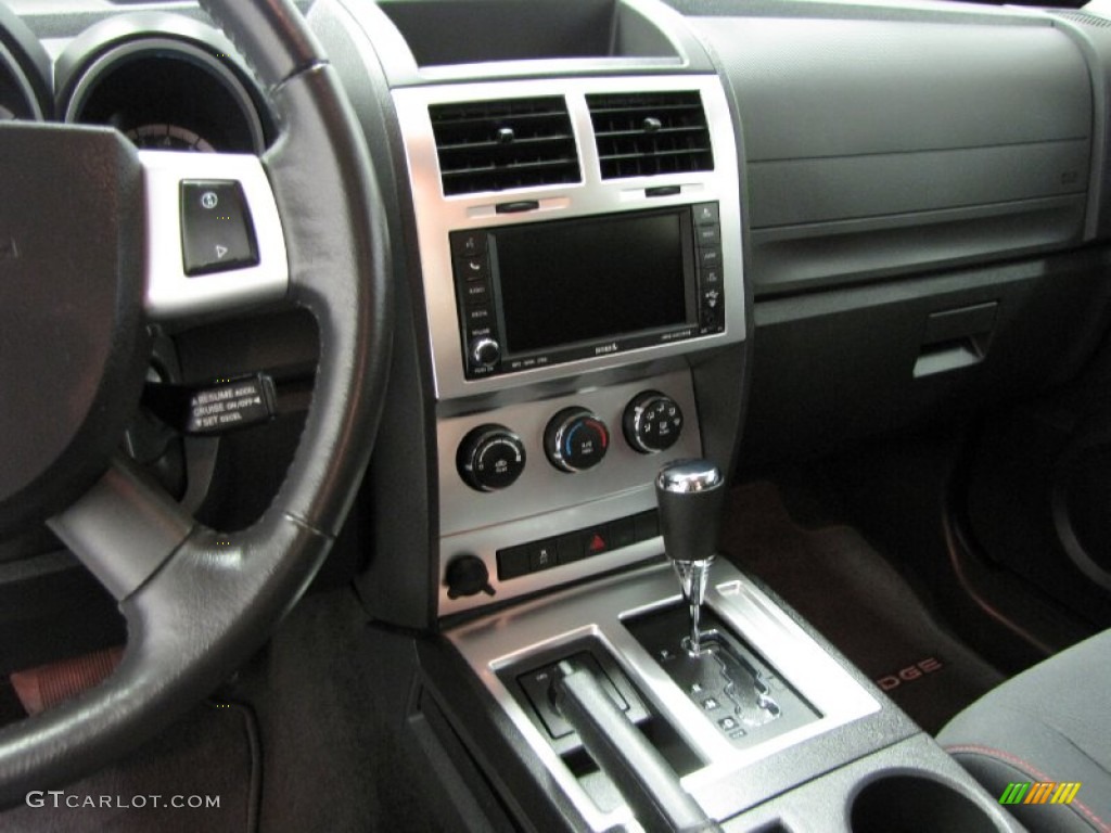 2011 Dodge Nitro Detonator 4x4 Controls Photo #81398174