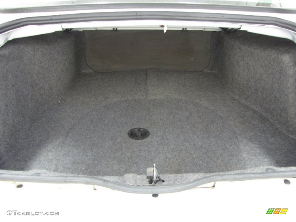 2005 Century Custom Sedan - White Opal / Gray photo #3
