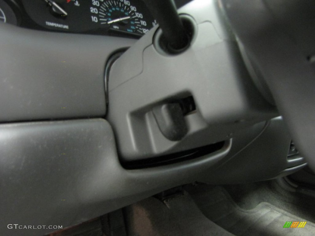 2005 Century Custom Sedan - White Opal / Gray photo #16