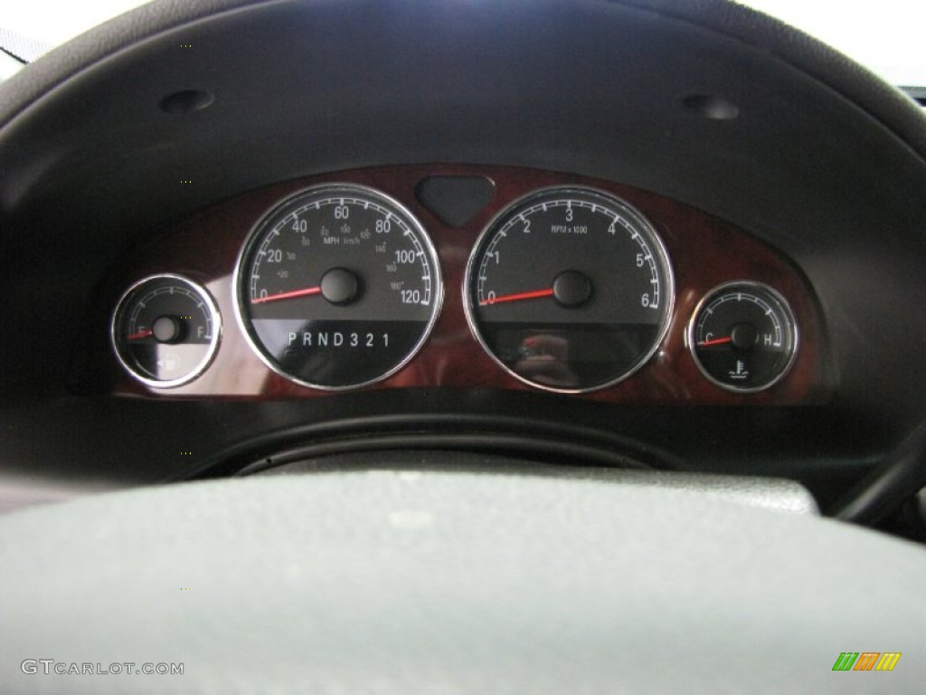 2005 Buick Terraza CXL Gauges Photos