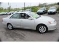 Lunar Mist Metallic - Camry XLE Photo No. 4