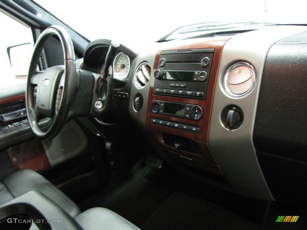 2006 F150 Lariat SuperCrew 4x4 - Bright Red / Black photo #19