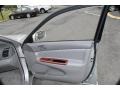 Lunar Mist Metallic - Camry XLE Photo No. 22