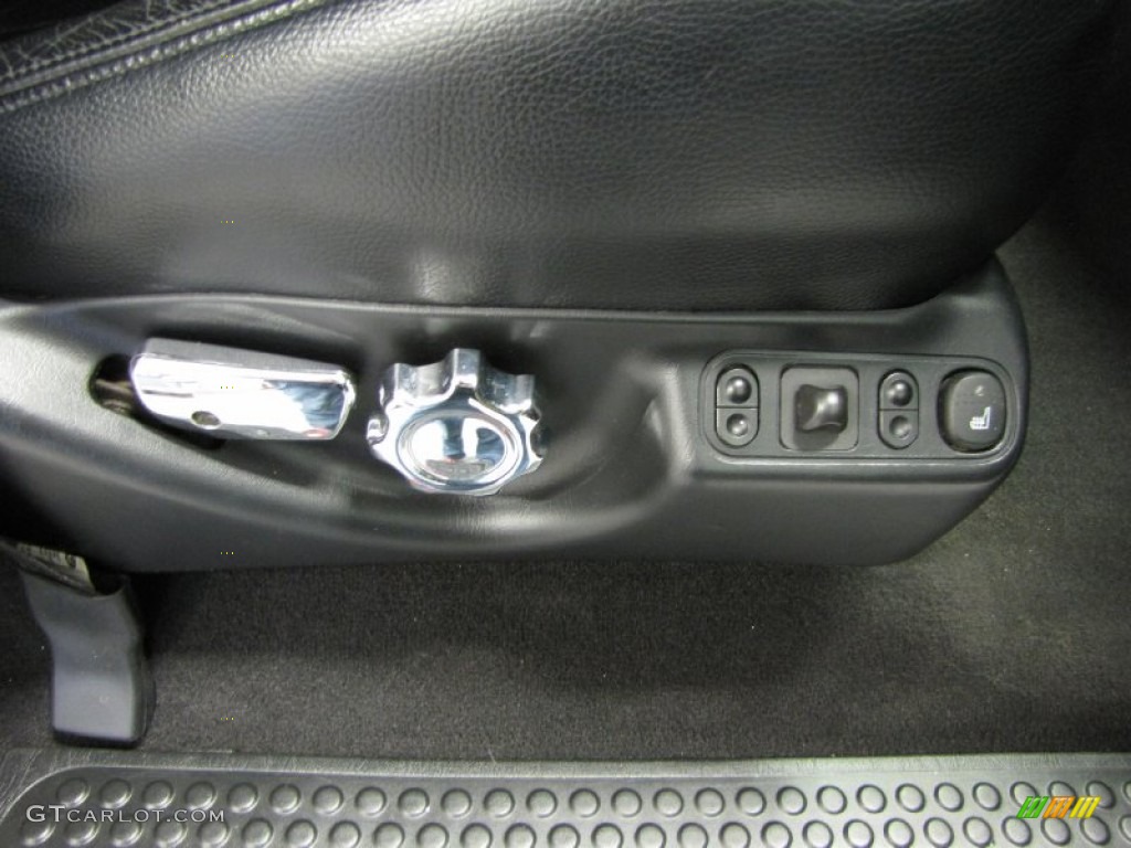 2004 Ford F350 Super Duty Harley Davidson Crew Cab 4x4 Controls Photo #81399898