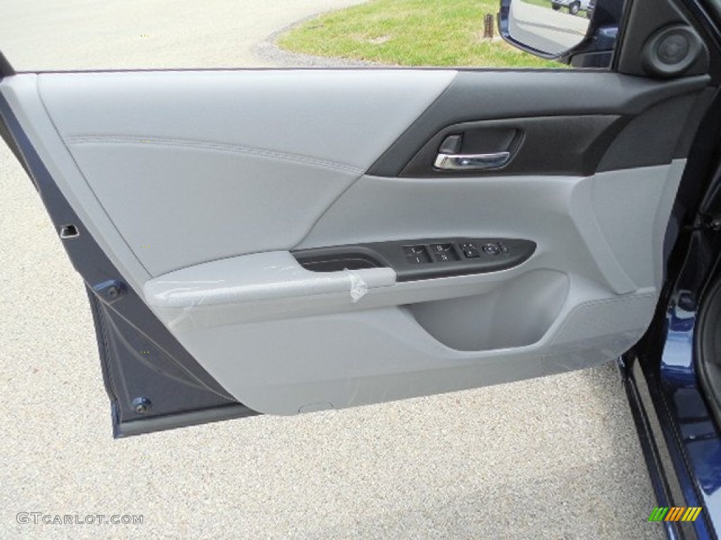 2013 Honda Accord EX Sedan Gray Door Panel Photo #81400269