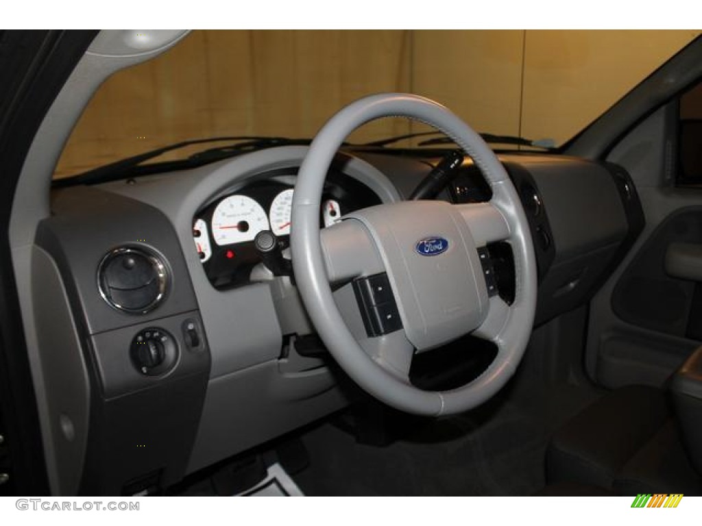 2008 Ford F150 XLT SuperCrew 4x4 Medium/Dark Flint Steering Wheel Photo #81400443