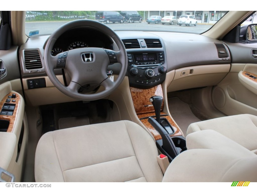 2004 Accord EX Sedan - Taffeta White / Ivory photo #16