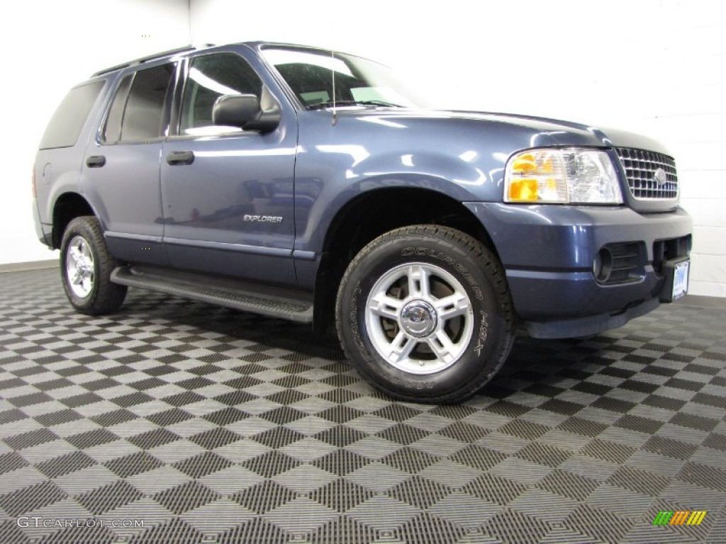 2004 Explorer XLT 4x4 - Medium Wedgewood Blue Metallic / Midnight Grey photo #1